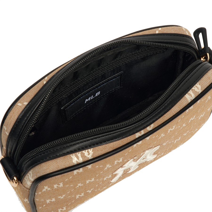 Túi Đeo Chéo MLB Dia MONOGRAM Jqd Camera Bag