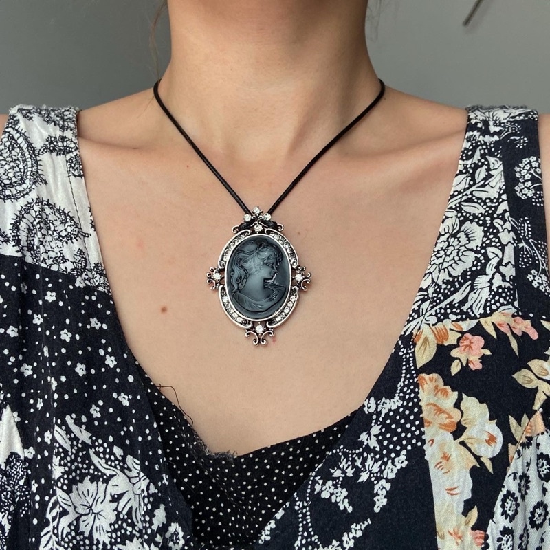 VÒNG CỔ MẶT CỔ ĐIỂN VINTAGE MOONFIRE