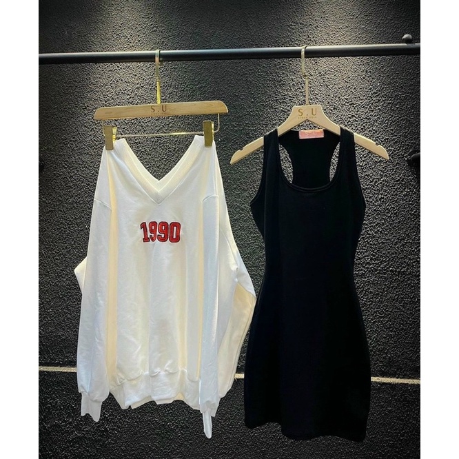 Sét đầm body + áo khoác xám thêu chữ from rỗng