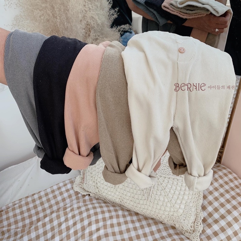 Sale 30%- Quần nhung tăm cao cấp hàng việt nam xuất khẩu- bé trai bé gái Bernie dày dặn 5 màu cho bé từ 8- 19kg