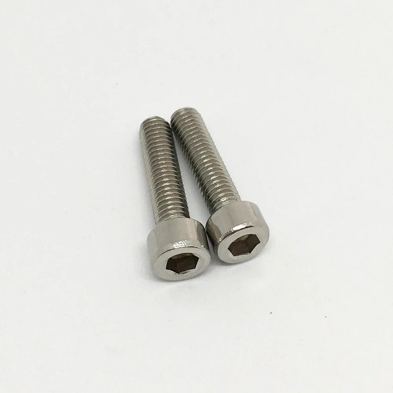 Ốc xe đạp lục giác Inox M5 gắn bình nước xe đạp thể thao (1 đôi)