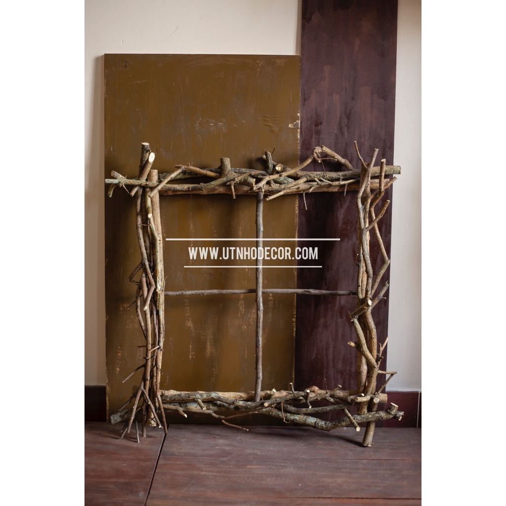 Khung Cửa Sổ Cành Cây Khô Kích Thước 60*60CM