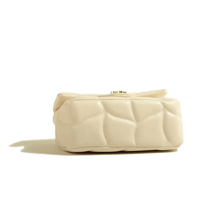 🌸Hàng Order🌸 Túi Xách Muzi&kai Da Mềm Khoá Gài Hình Hoa Quai Da Phối Xích Quả Lắc Sang Chảnh Nữ Tính 🌸 HàngQuảng Châu