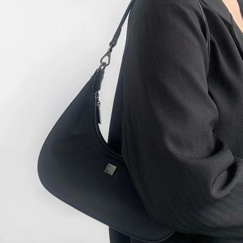 Đen Túi Xách Gucci Mini Chất Liệu Nylon Phối Dây Xích Thời Trang Mùa Hè 2022 Cho Nữ