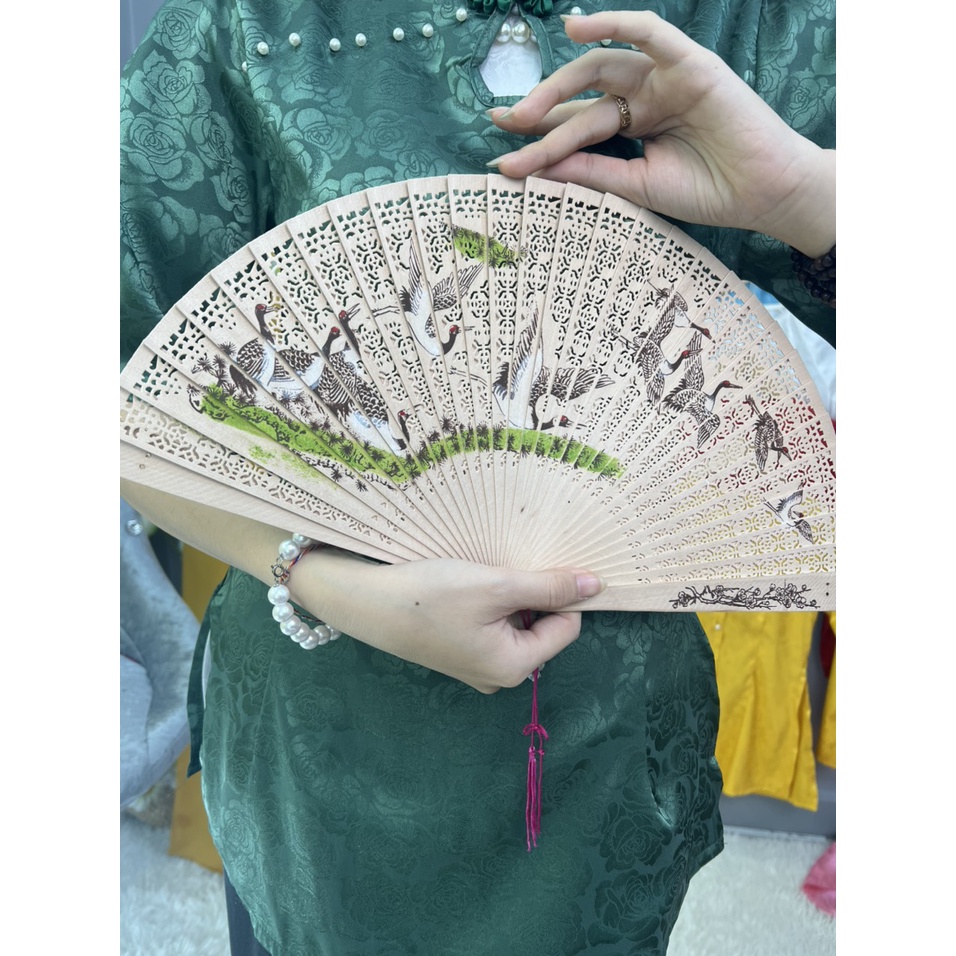 Quạt Cầm Tay Cổ Trang, quạt  gỗ xếp, quạt trang trí xòe múa văn nghệ
