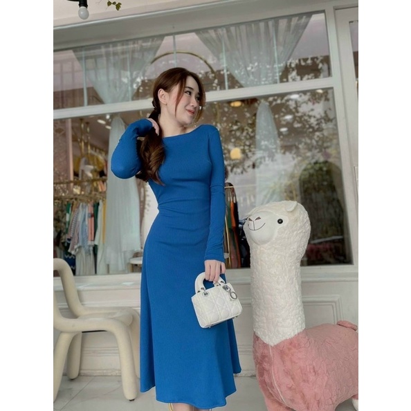 Đầm Gân Tăm Tay Dài Hở Xoén Lưng Kiểu Cách Tao Nhã Dáng Dài Xoè