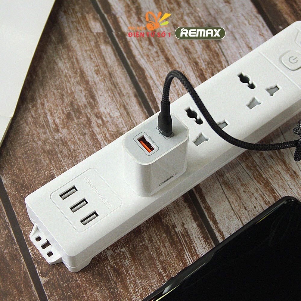 Củ cáp sạc nhanh PD20W chính hãng Remax RPU68 2 cổng sạc PD20w và QC18w, cáp sạc 1m cho điện thoại IOS