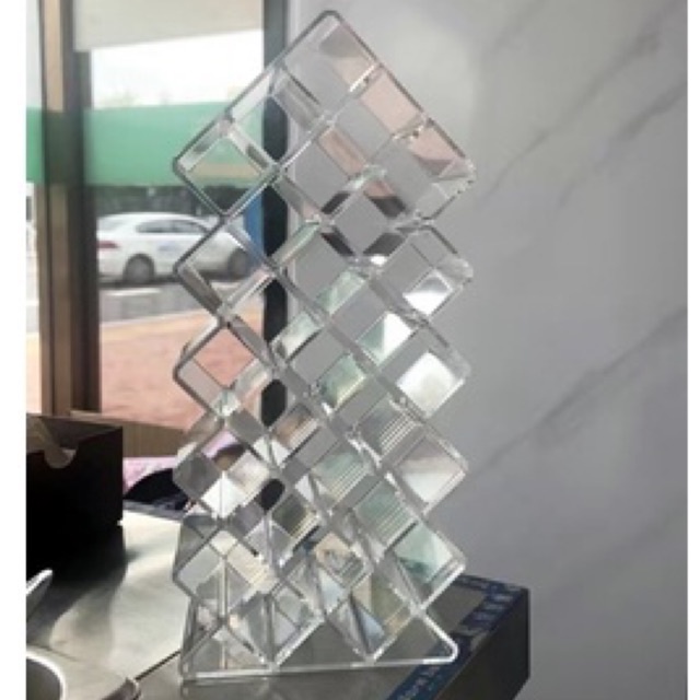 Khay đựng son hình tháp 28 ô son