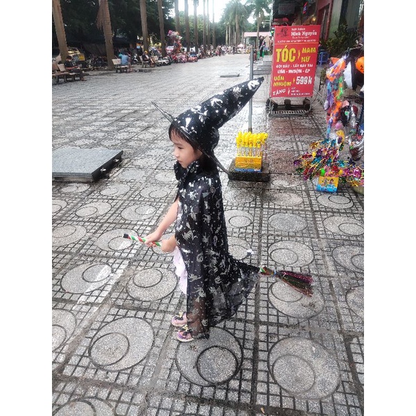 Áo choàng Halloween kèm mũ cho bé