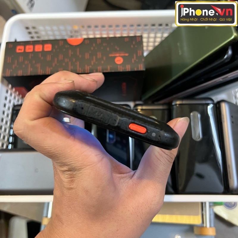 Điện thoại chống nước SS X clover field pro G889A 99% kèm 2 pin 3800mah