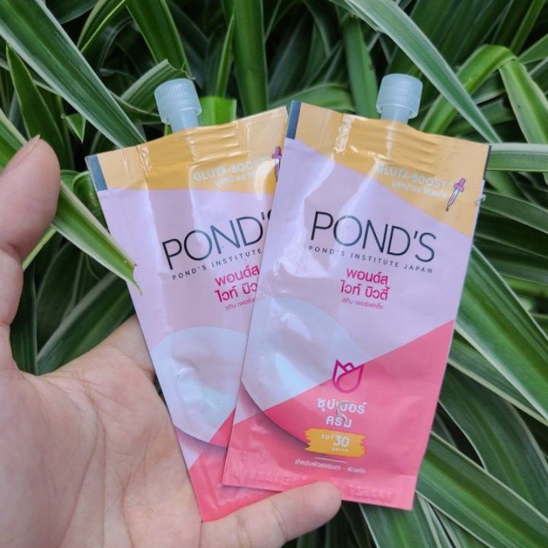 Kem dưỡng trắng da cao cấp Pond’s (Gói 7g tiện lợi)