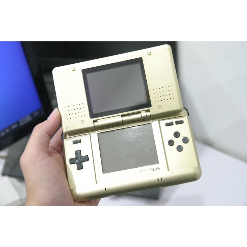 Máy Game Ds Fat Gameboy vàng nhạt 90%