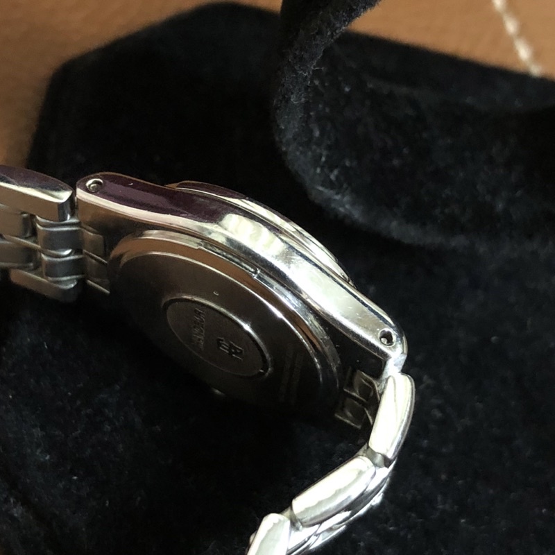 Đồng hồ nữ dây thép thương hiệu Grandeur Nhật bản