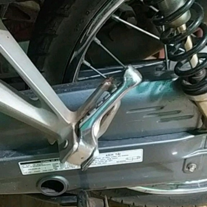 Cặp Gác Chân Sau Nhôm Đặc TAKEGAWA Gắn Cho Các Dòng Xe Honda & Yamaha