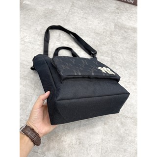 Túi MLB NY Mega Shoulder Bag Black B225 | Unisex - Full Tag Code