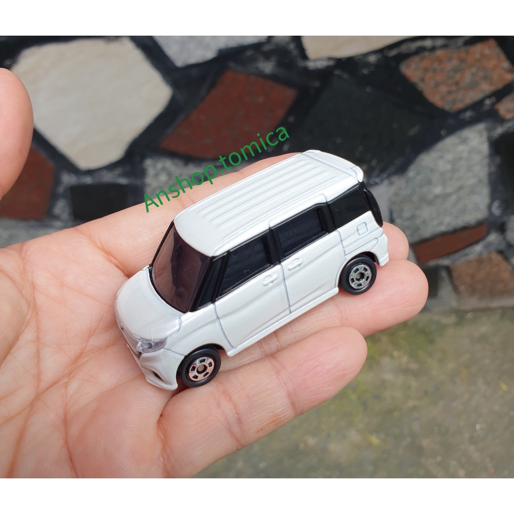 Mô hình xe Tomica - Siêu xe Suzuki màu trắng