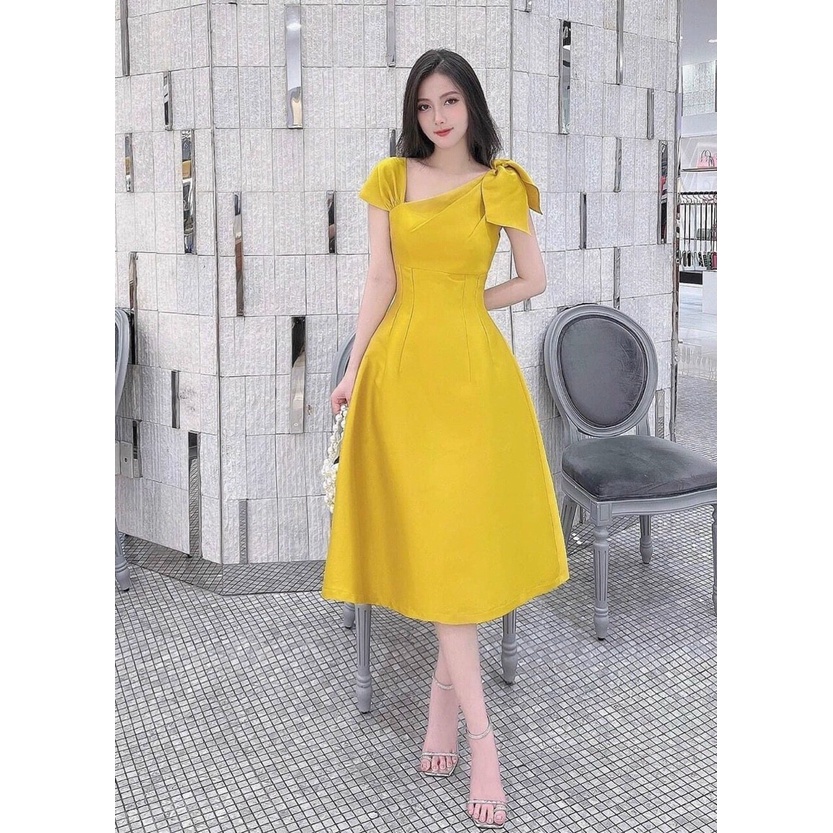 (FreeShip 2022) Đầm váy nữ dự tiệc,đầm tapta vàng thiết kế ôm eo dáng xòe nơ vai sang chảnh,tone màu tôn da