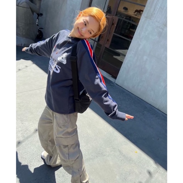 Áo Khoác Sweater Jennie