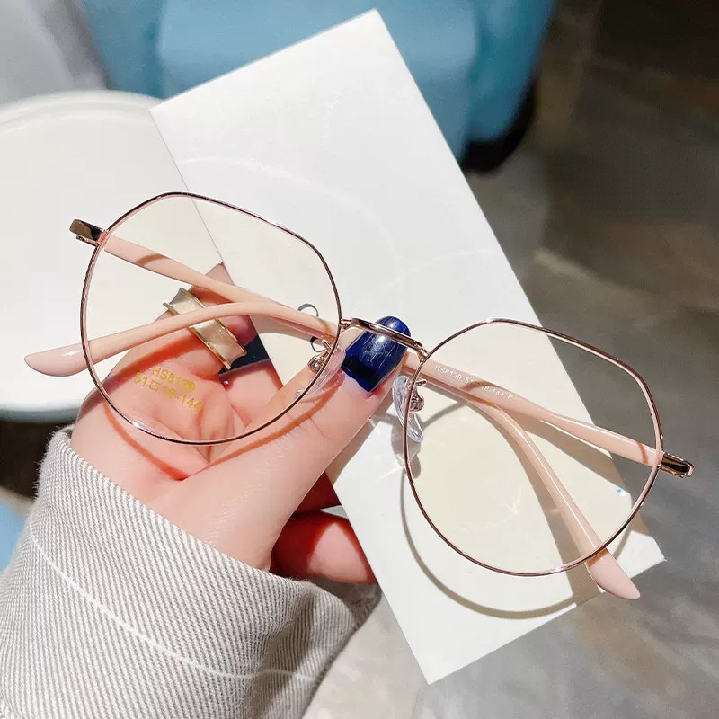 Mắt Kính Chống Bức Xạ Ttr90 Cho Cả Nam Và Nữ