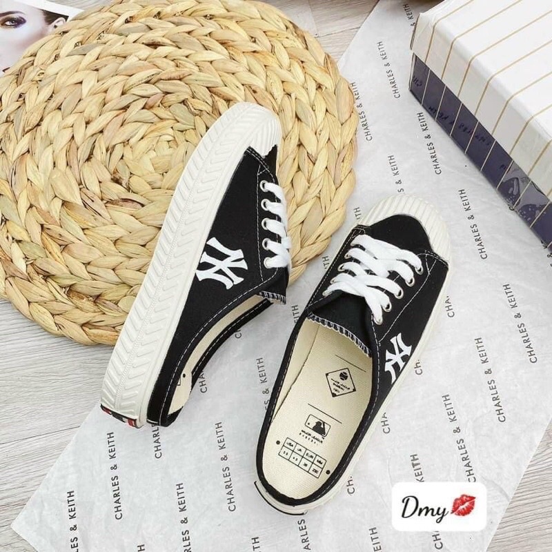 Giày sục N.Y siêu xinh siêu đáng yêu