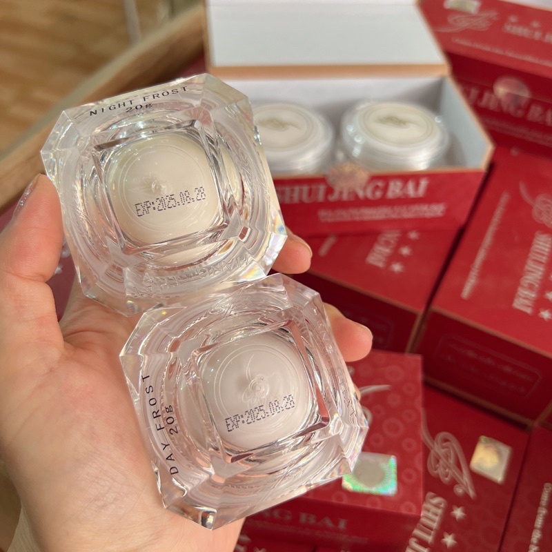 Bộ kem ngày đêm SHUI JING BAI hộp gỗ