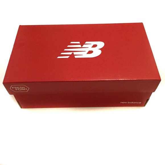 Hộp box Dép nike Adidas lifework puma covernat nerdy yeezy NB MLB | BigBuy360 - bigbuy360.vn