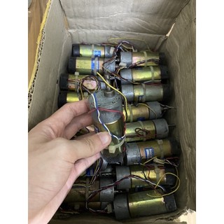 Động cơ giảm tốc 12V-24V siêu khỏe.