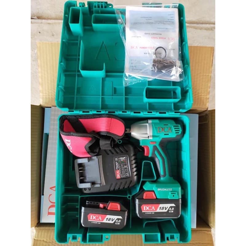 Máy bắn bulong DCA không chổi than dùng pin 18V ADPB02-18EK