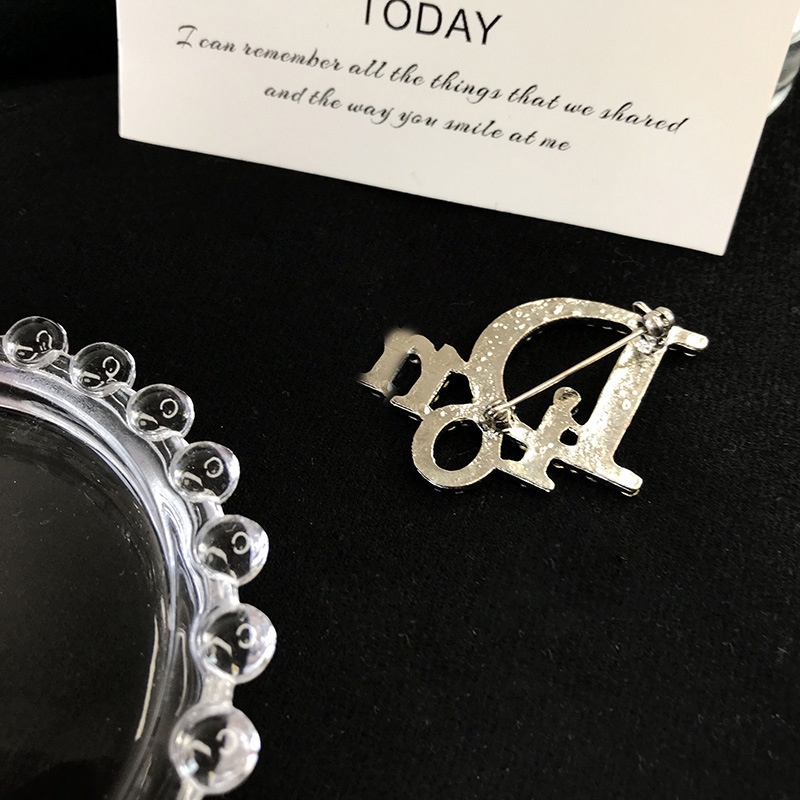 Ghim Cài Áo Hình Chữ Đính Kim Cương Giả Phong Cách Thời Trang Mới