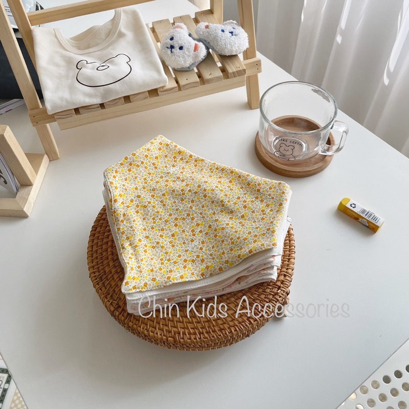 Yếm cotton mềm mại, mỏng vừa thích hợp 4 mùa cho bé