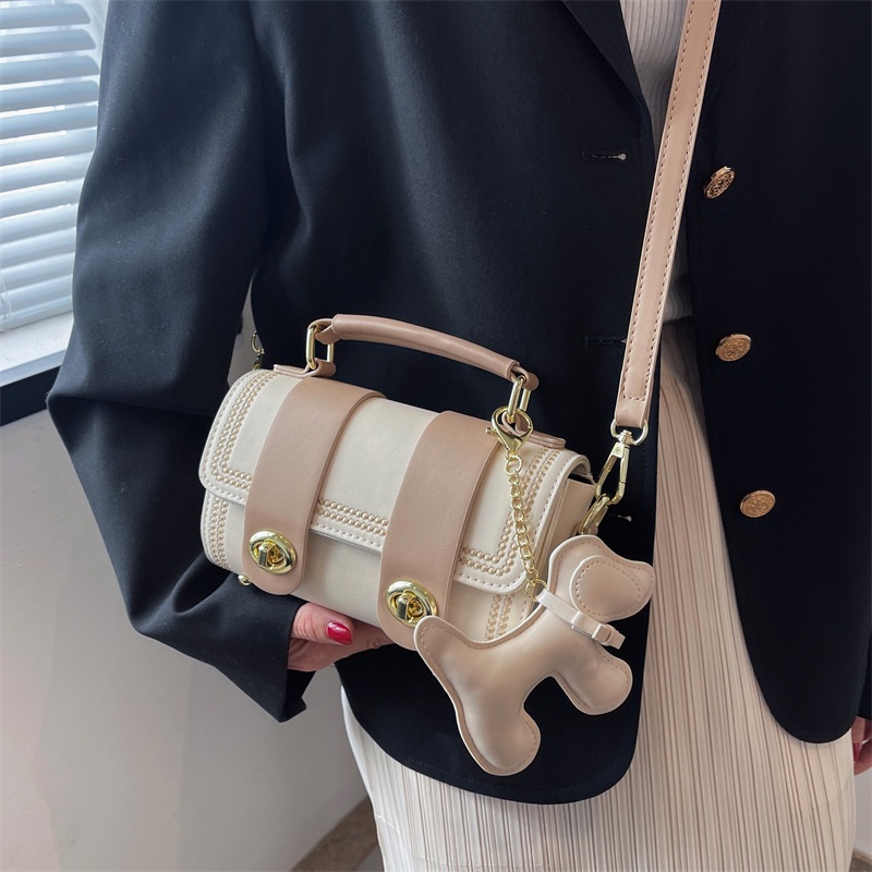 Túi Xách Đeo Vai Hình Vuông Cỡ Nhỏ Phong Cách Cổ Điển Hợp Thời Trang Mới