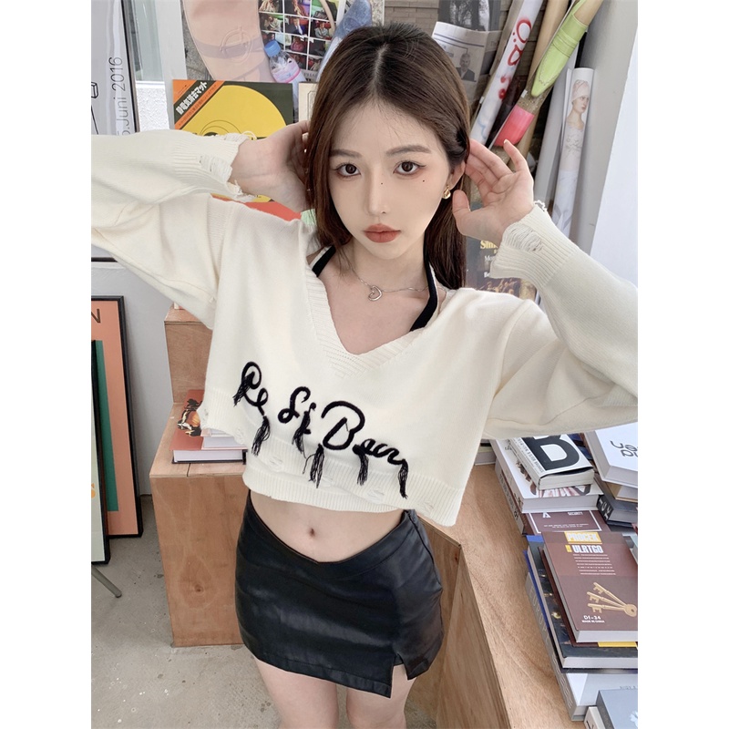 Set Áo Thun Dài Tay Cổ Chữ V + Áo Khoác Không Tay + Chân Váy Tua Rua Thời Trang Nữ