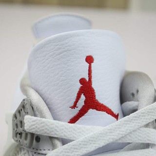 Giày sneaker air jordan 4 white/red/grey