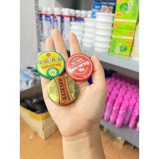 Sáp nẻ Vaseline hộp sắt