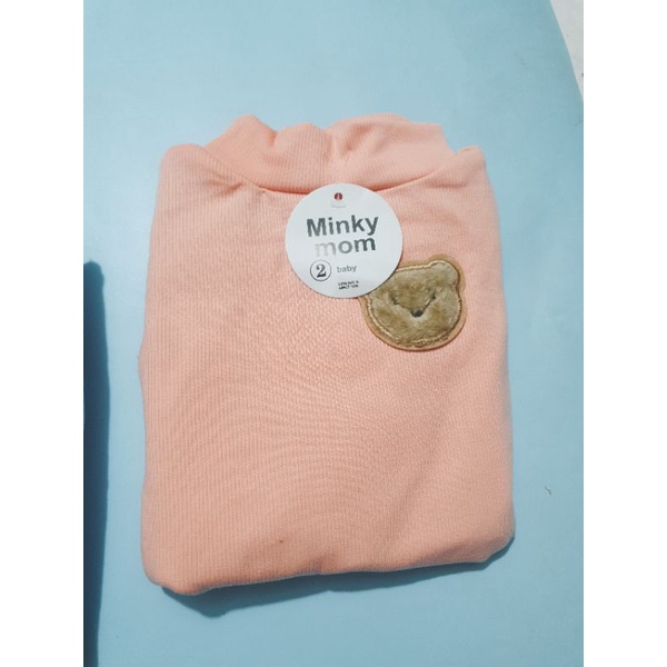 Bộ dài tay cổ 3 phân Minky mom len tăm thêu gấu xinh xắn cho bé mặc thu đông