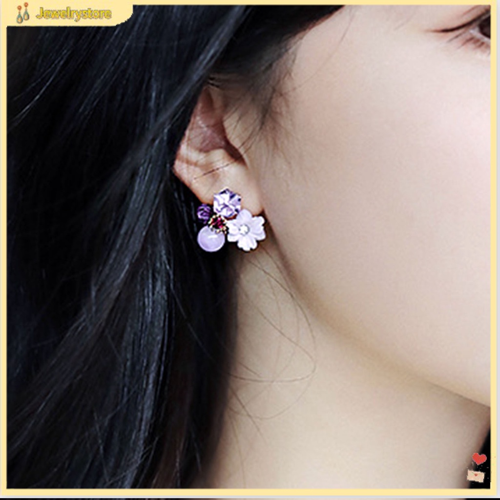 Đôi bông tai hình hoa đính đá màu tím dễ thương bắt mắt