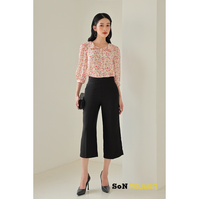 SONNGUYEN Áo sơ mi nữ công sở hoa nhí cổ lá sen tay lỡ 30302