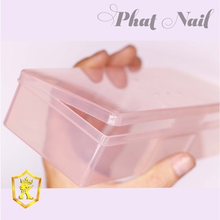 Hộp nhựa đựng cọ màu ngẫu nhiên
