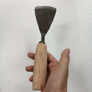 Dầm đất làm cỏ , trồng cây .