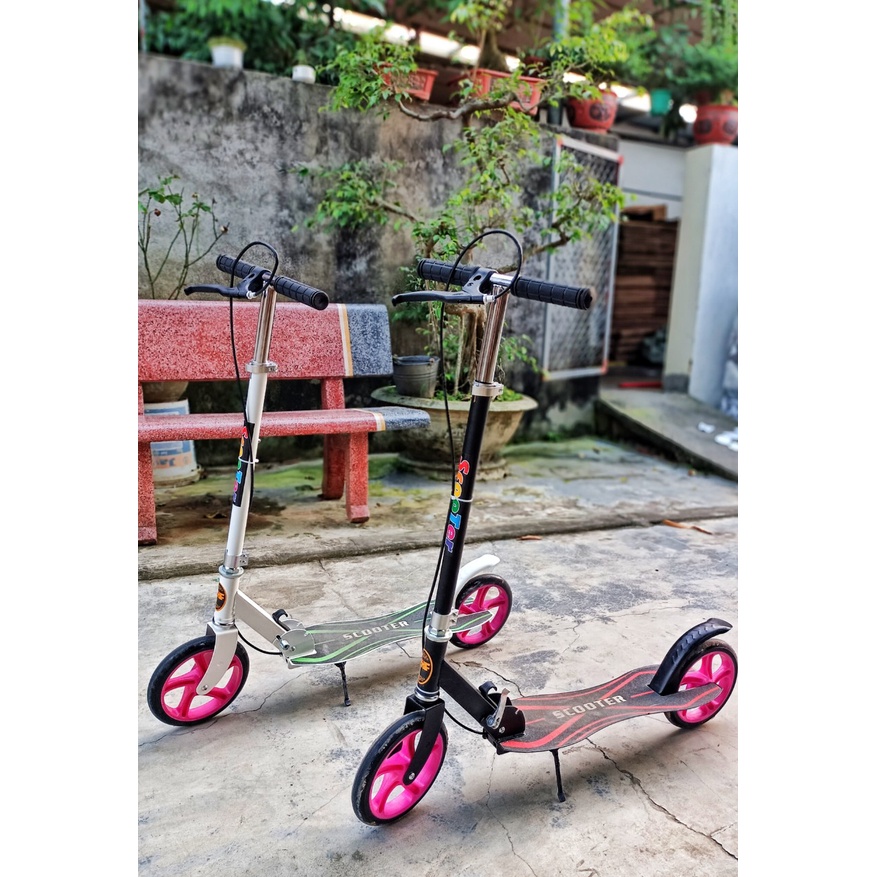 Xe scooter cỡ lớn, có phanh tay,chân chống chịu tải đến 150kg cho thiếu niên và người lớn