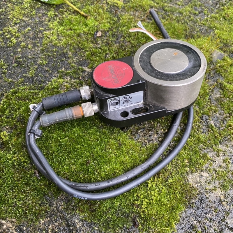 Nam châm dùng điện 24v
