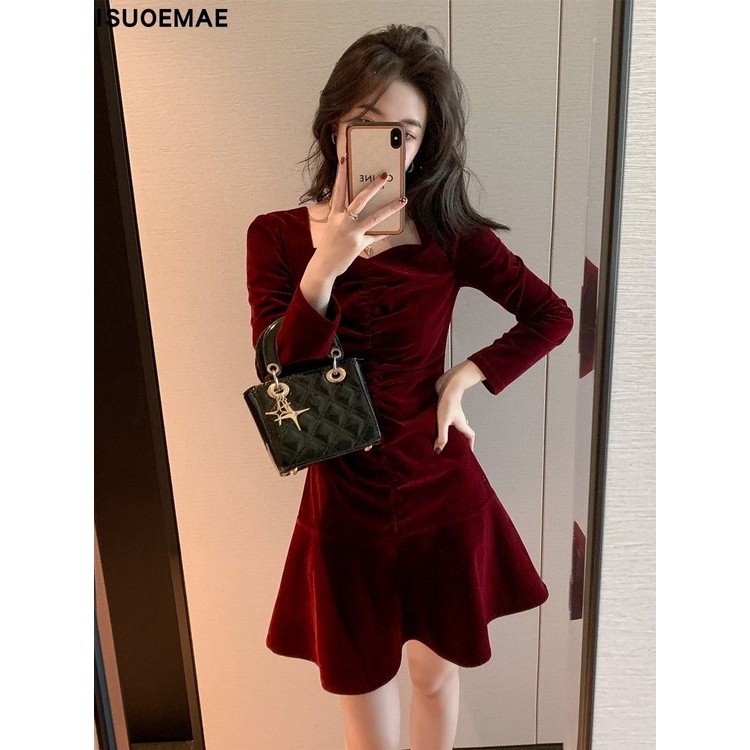 Đầm Nhung Đuôi Cá Cổ Vuông Phong Cách Retro Thời Trang Mùa Đông Mới 2022