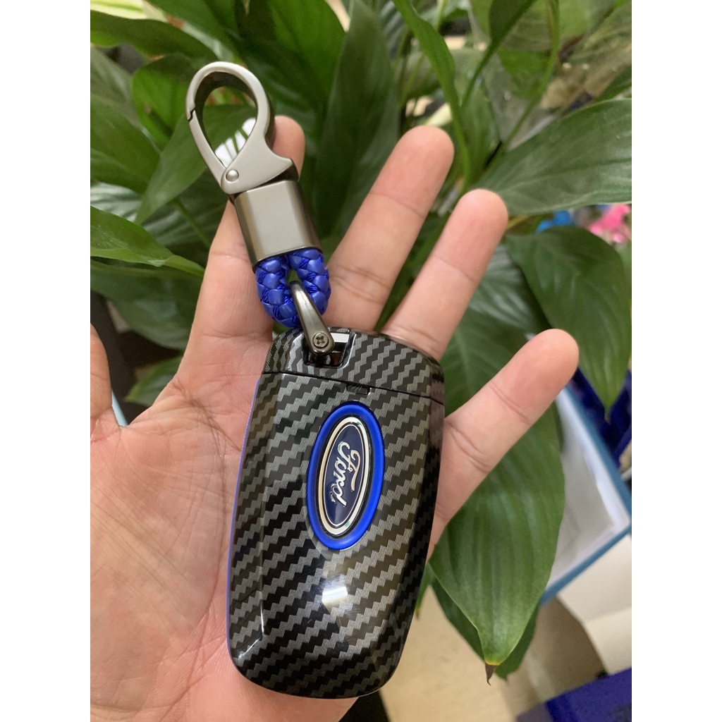 Ốp chìa khóa xe Ford Ranger 18-23, Ecosport 18-21, Everest 16-23 vân CACBON cao cấp