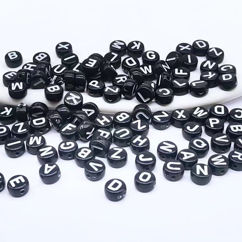 Set 100 Hạt Nhựa Xỏ Lỗ Hình Chữ Cái