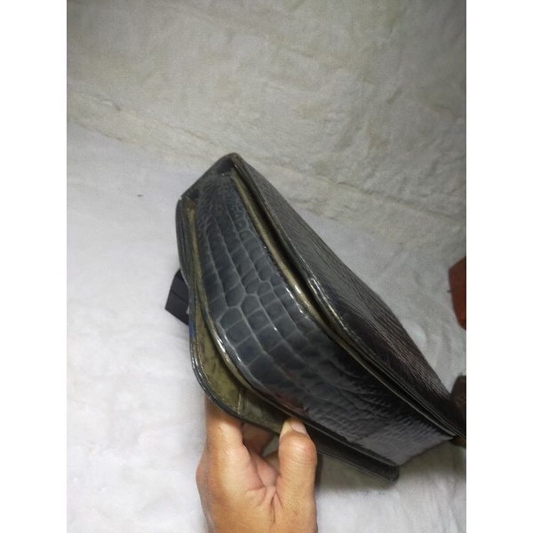 Túi xách si da cá sấu bóng kính