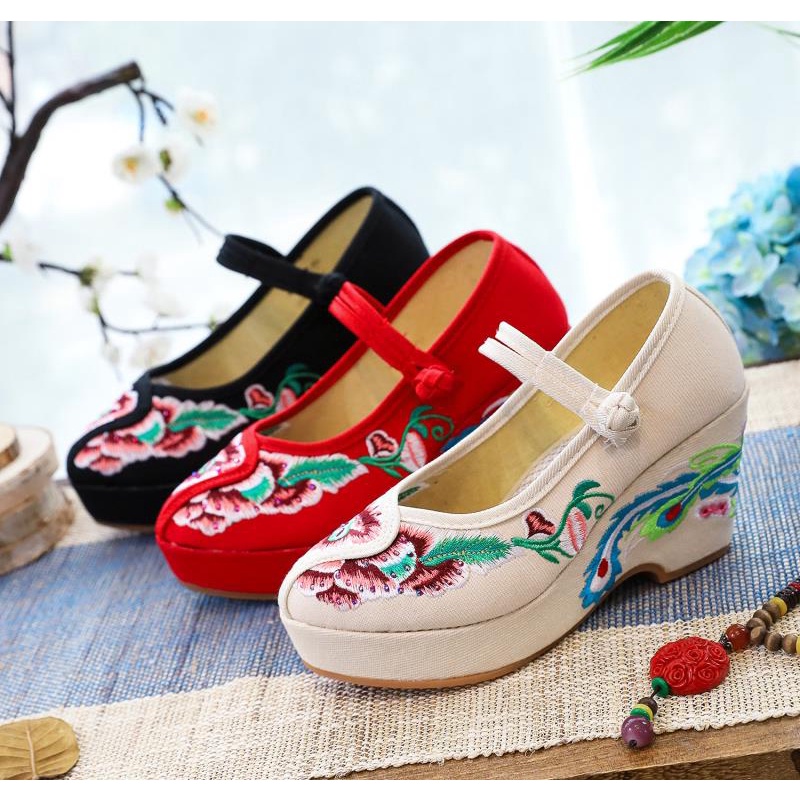 Set 2 Giày Cao Gót Thêu Họa Tiết Phong Cách Trung Hoa Cổ Điển Cho Cô Dâu A7