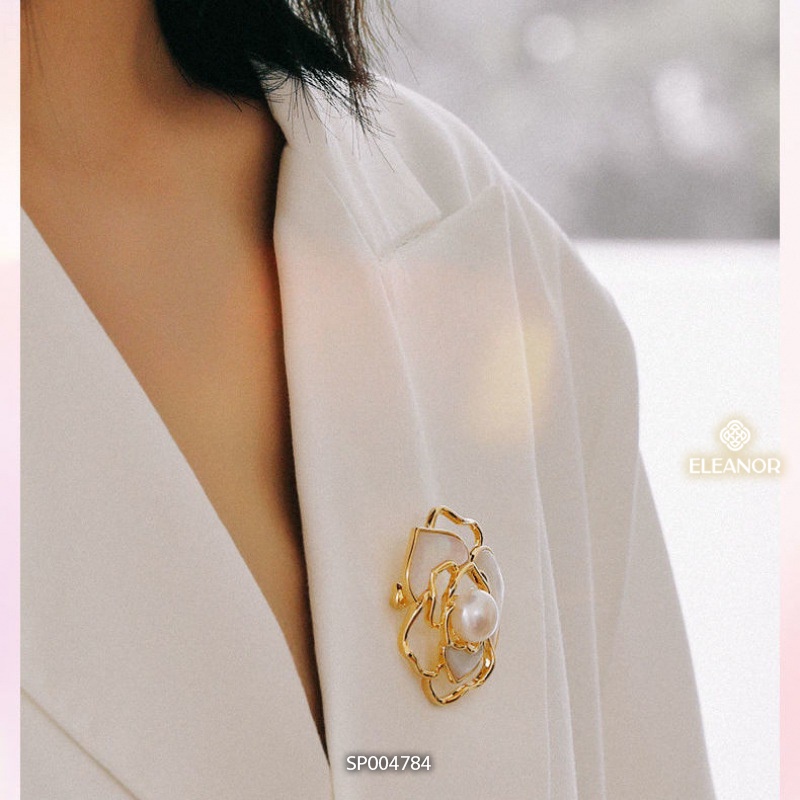 Ghim cài áo nam nữ Eleanor Accessories hình hoa hồng đính ngọc trai nhân tạo phụ kiện trang sức 4784