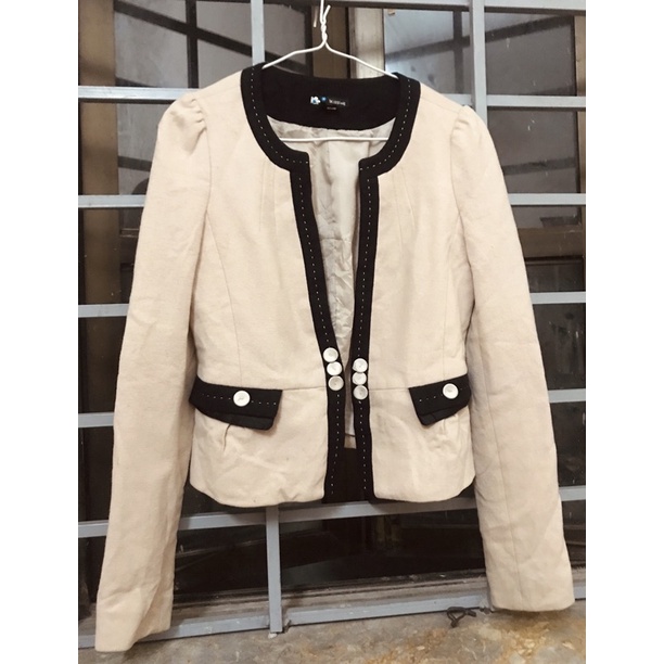 Áo dạ Thu Đông dáng ngắn Đại hạ giá size S