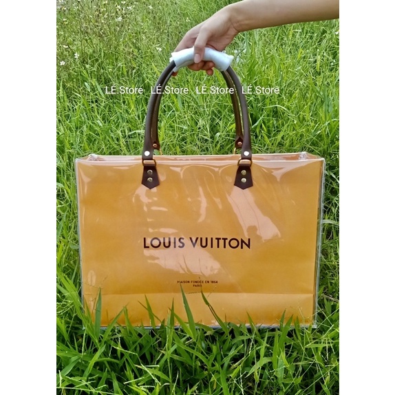 Túi giấy hãng custom size42