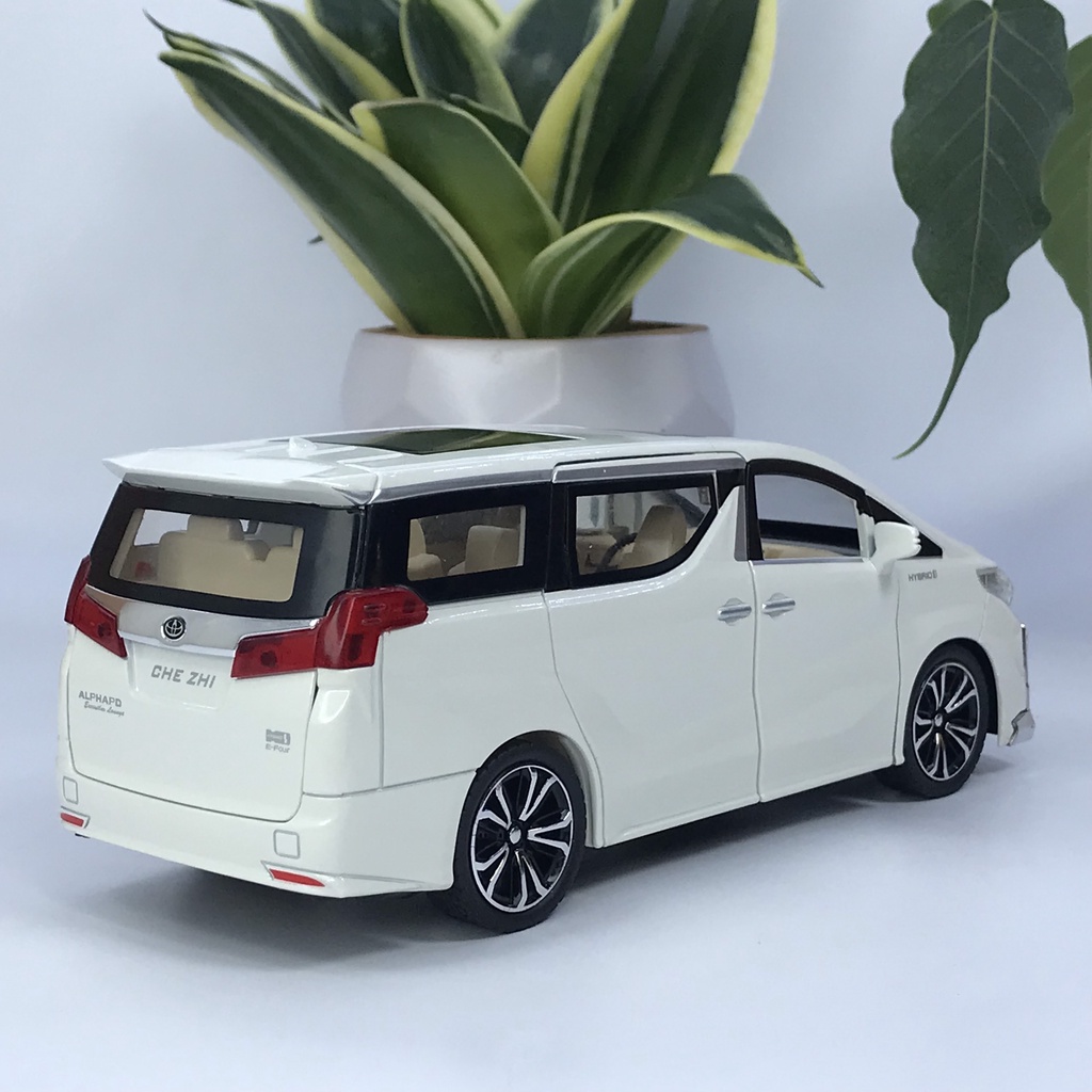 Mô hình xe ô tô Toyota Alphard tỷ lệ 1:24 bằng kim loại mẫu MPV đẳng cấp thương gia